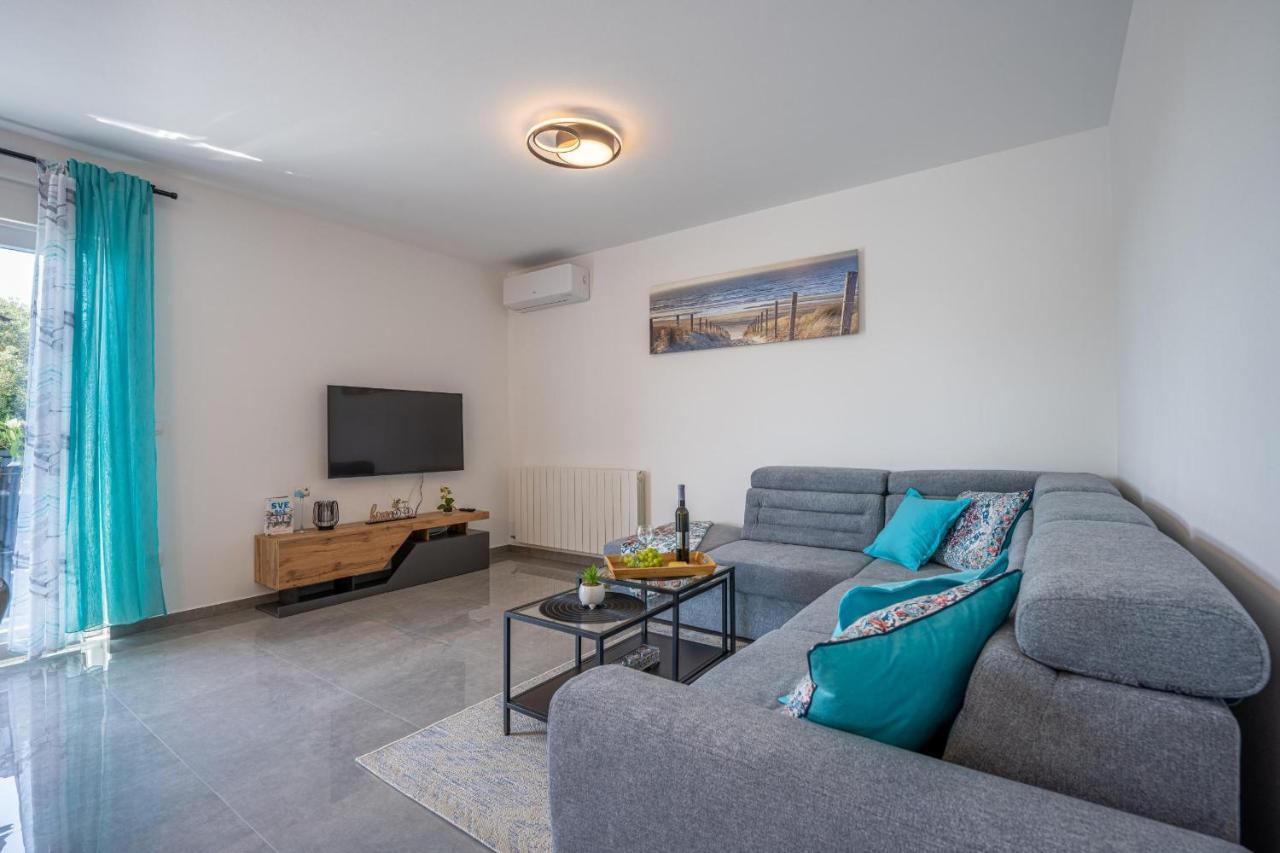 Domus Alba Apartments Pula Ngoại thất bức ảnh