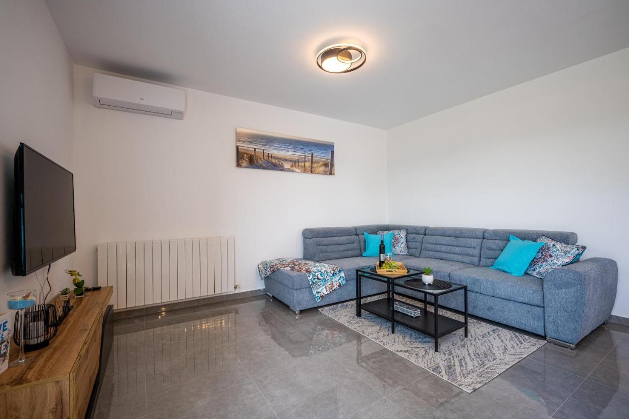 Domus Alba Apartments Pula Ngoại thất bức ảnh