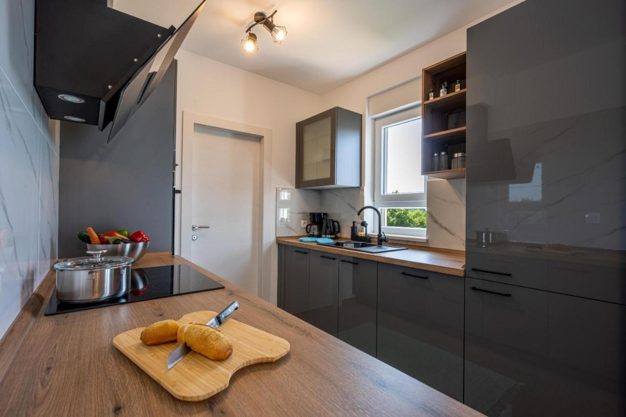 Domus Alba Apartments Pula Ngoại thất bức ảnh