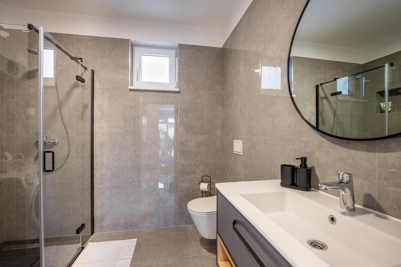 Domus Alba Apartments Pula Ngoại thất bức ảnh