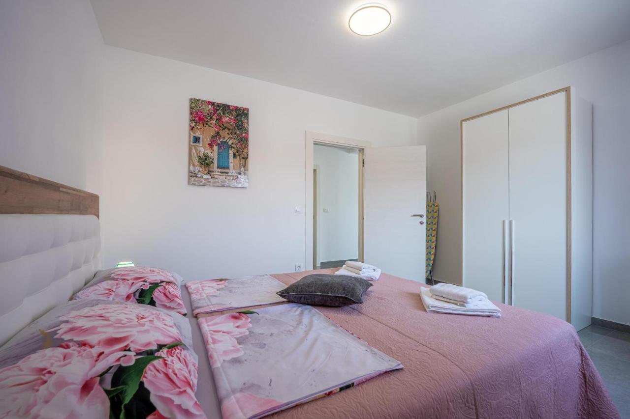 Domus Alba Apartments Pula Ngoại thất bức ảnh