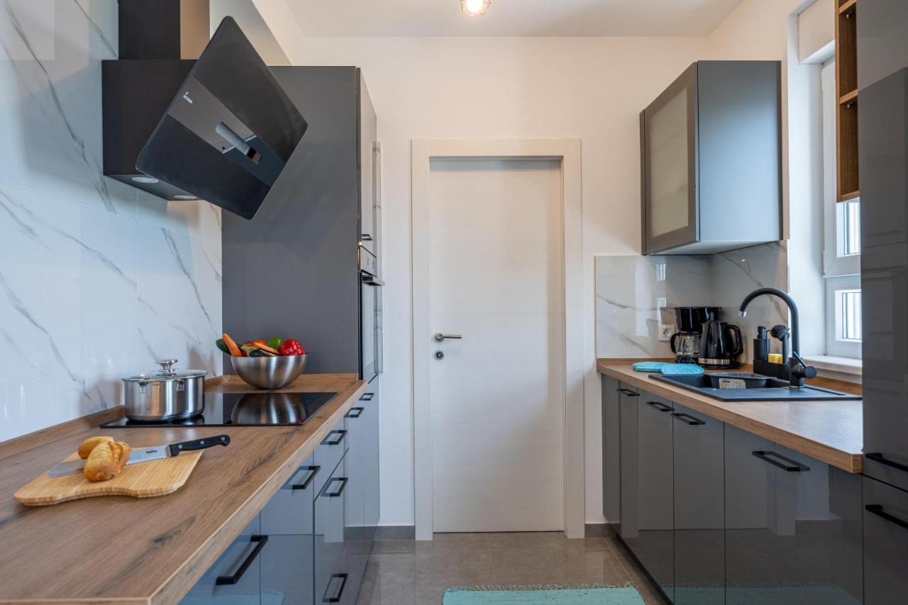 Domus Alba Apartments Pula Ngoại thất bức ảnh