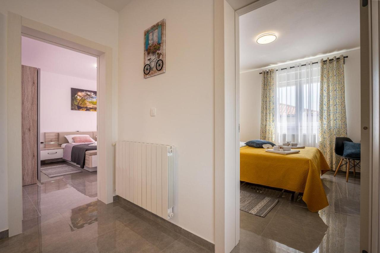 Domus Alba Apartments Pula Ngoại thất bức ảnh
